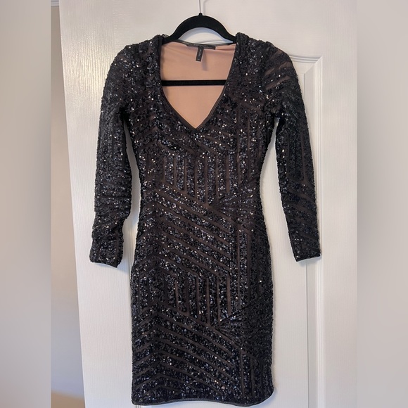 Bcbgmaxazria Sabryna Long Sleeve Python Sequin Dress - Picture 1 of 3